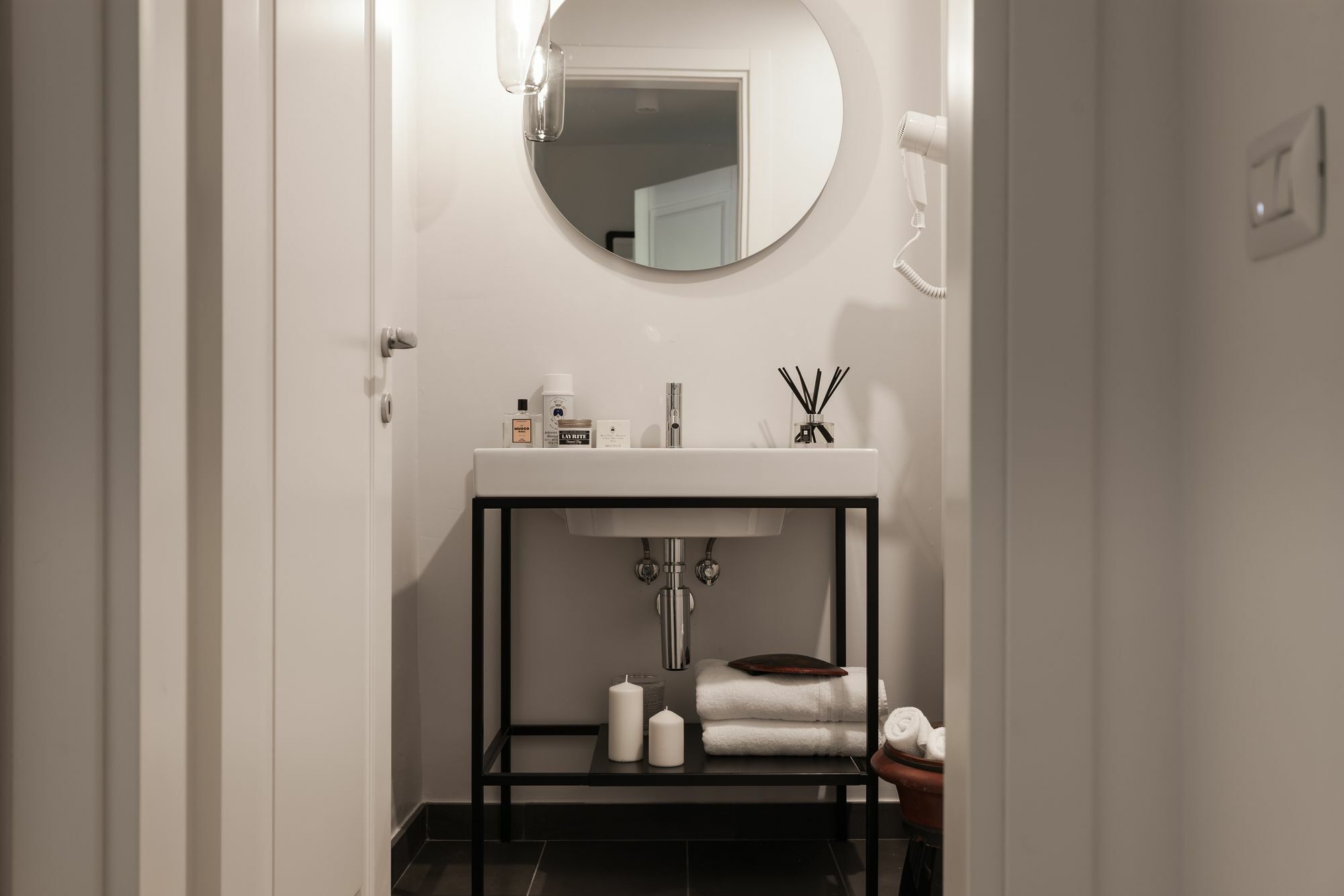 B&B Lorena Suites Флоренция Экстерьер фото